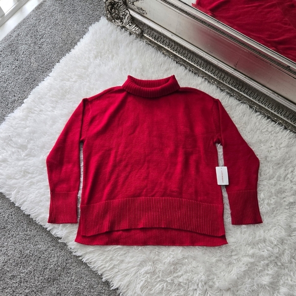 Lucky Brand mock neck tunic sweater. color: tango red. Size Medium. New.Like a - Picture 3 of 9